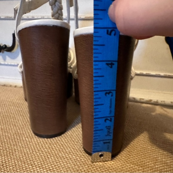 Vince Camuto Rohnlee Platform Leather Sandal NWT size 8 (no box) - Picture 8 of 10